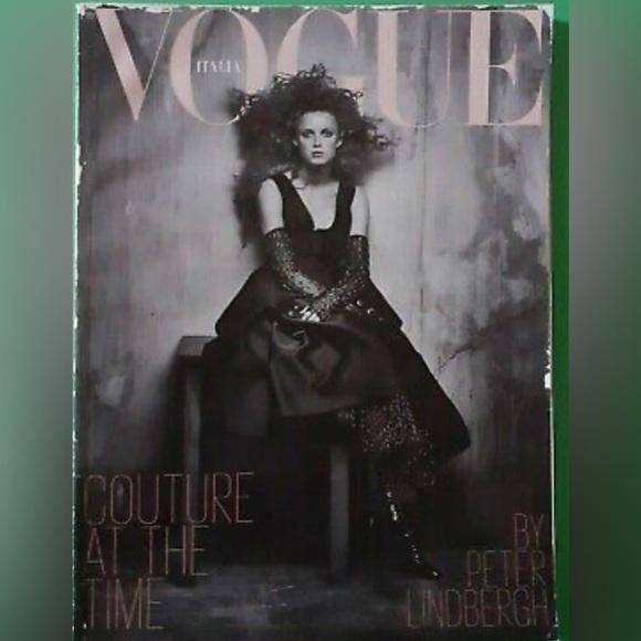 VOGUE Italia Supplement 805 September 2017 by Peter Lindbergh - Picture 1 of 1